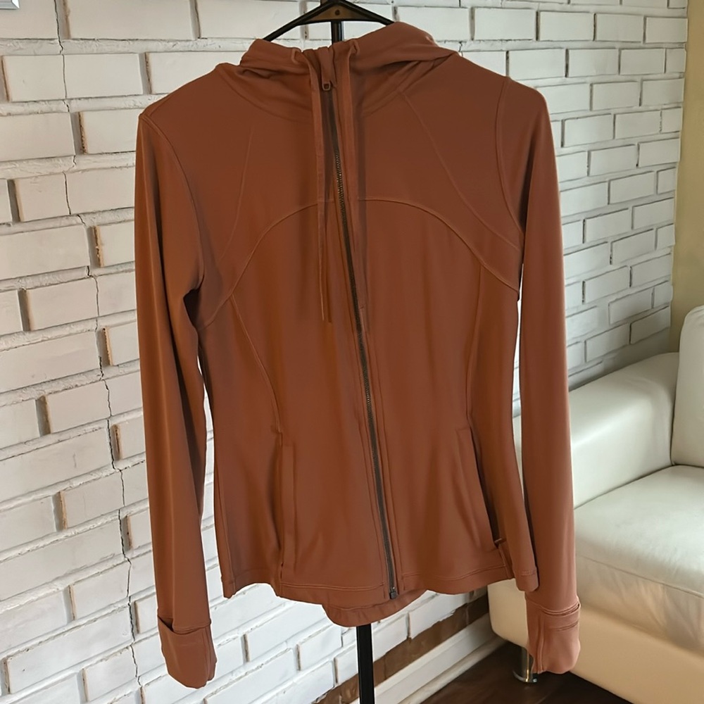 Lululemon hooded define Jacket, size 8. Desert orange.